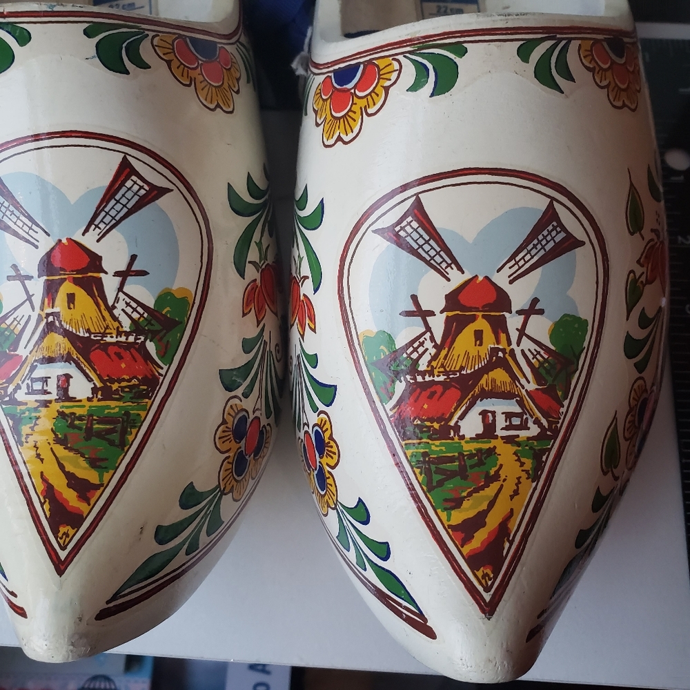 Vintage 1980's Dutch Wooden Clogs, size 34 - Picture 6 of 13